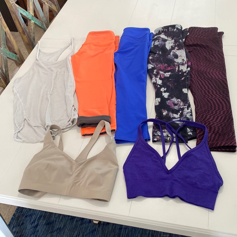 Size 4 workout bundle.  Lululemon